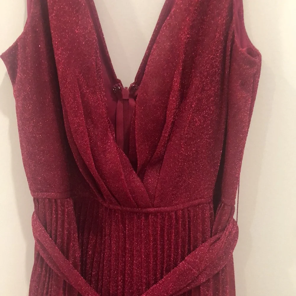 Lulu’s NWT Magenta Metallic Pleated Maxi 🔥 - Picture 5 of 12
